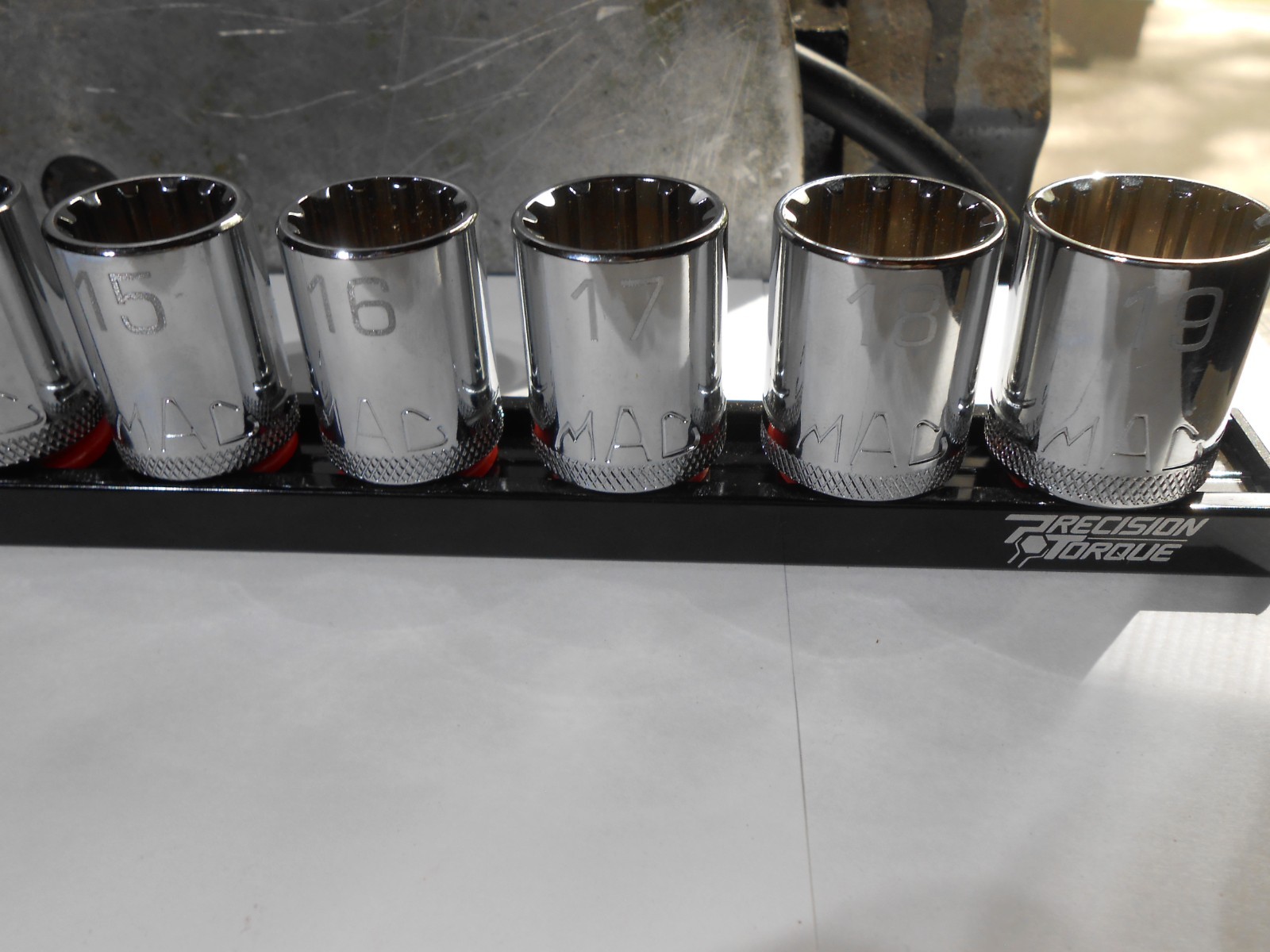 Mac 3/8″ Drive Metric Precision Torque 12-pc Socket Set 8-19mm