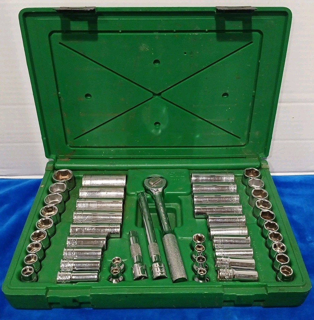 SK Tools USA 94547 Standard & Metric 3/8″ Drive 47pc Socket Set
