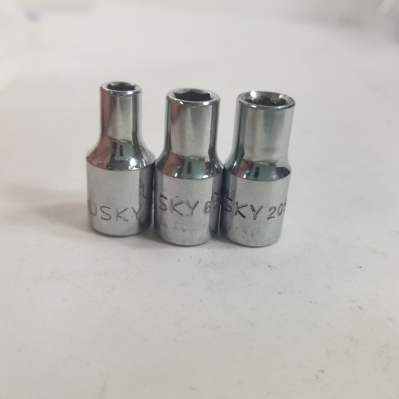 Lot of 3x HUSKY 1/4 3/16 METRIC 6 & 12 POINT 1/4″ DRIVE SOCKETS