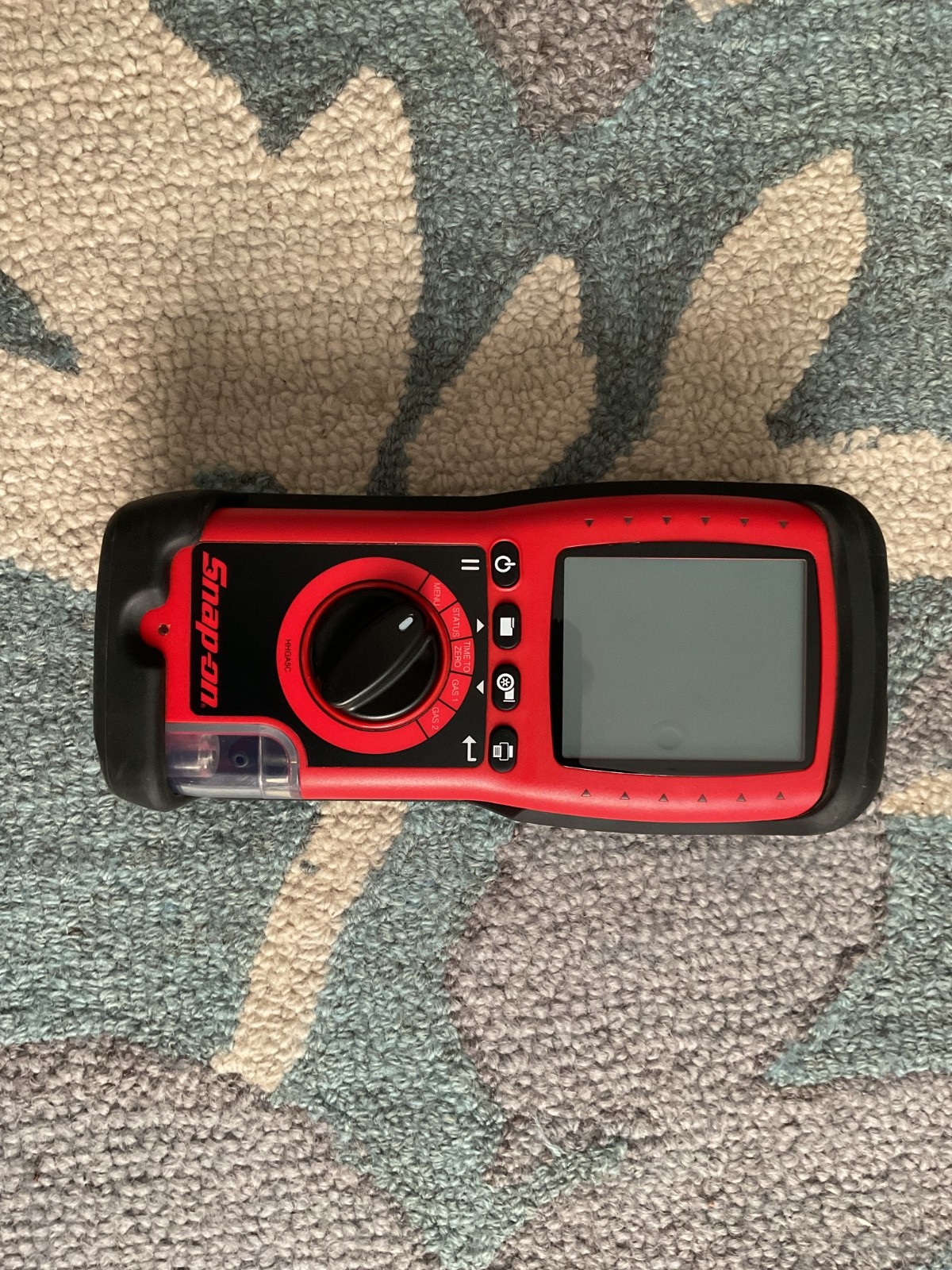 Brand: Snap-on Model: HHGASC Type: 5-Gas Exhaust Analyzer Color: Red/Black Condi