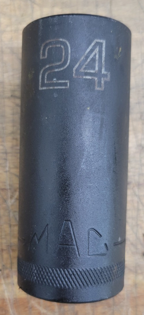 Mac-Tools SVDPM166BRPT 16 Pc 1/2″ Dr 6pt Metric Deep Impact Socket Set – USED