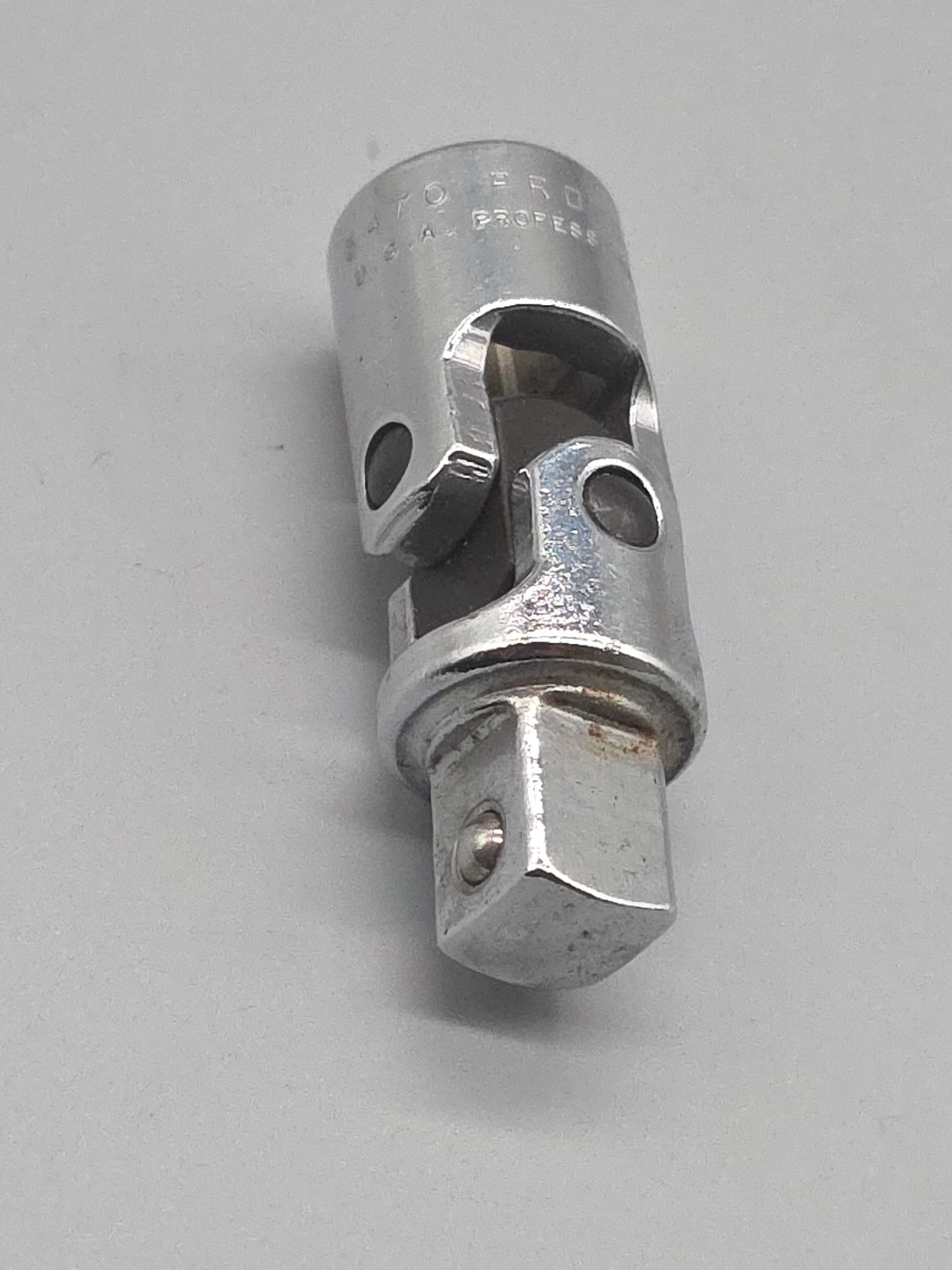 Proto 5470 1/2″ Drive Universal Swivel Adapter USA