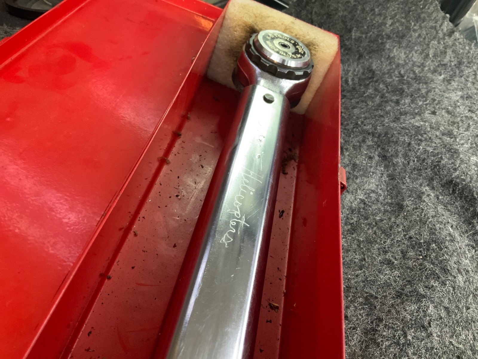 KD Tools 2953 3/4″ Drive 41″ Micrometer 100-600 Ft/Lbs Torque Wrench w/ Case