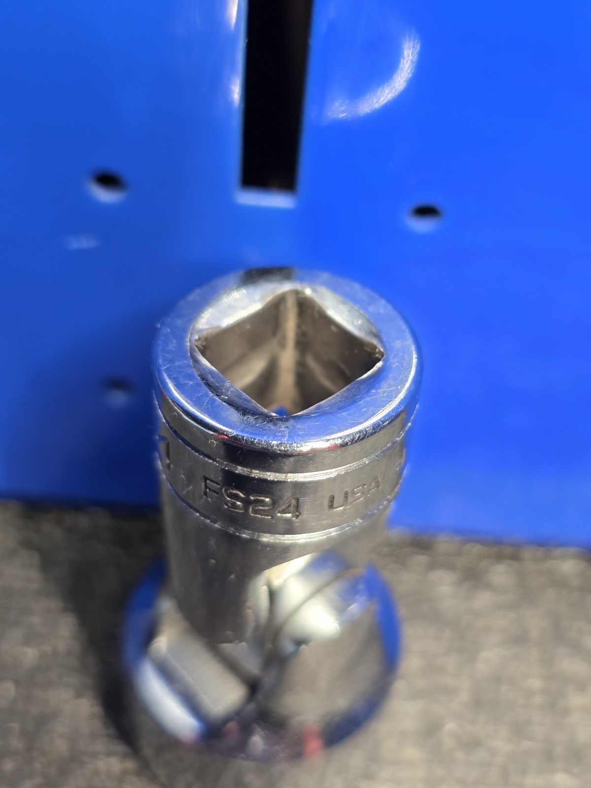 Snap-on Tools FS24 3/4″ 6-Point 3/8″ Drive Swivel Universal Shallow Socket