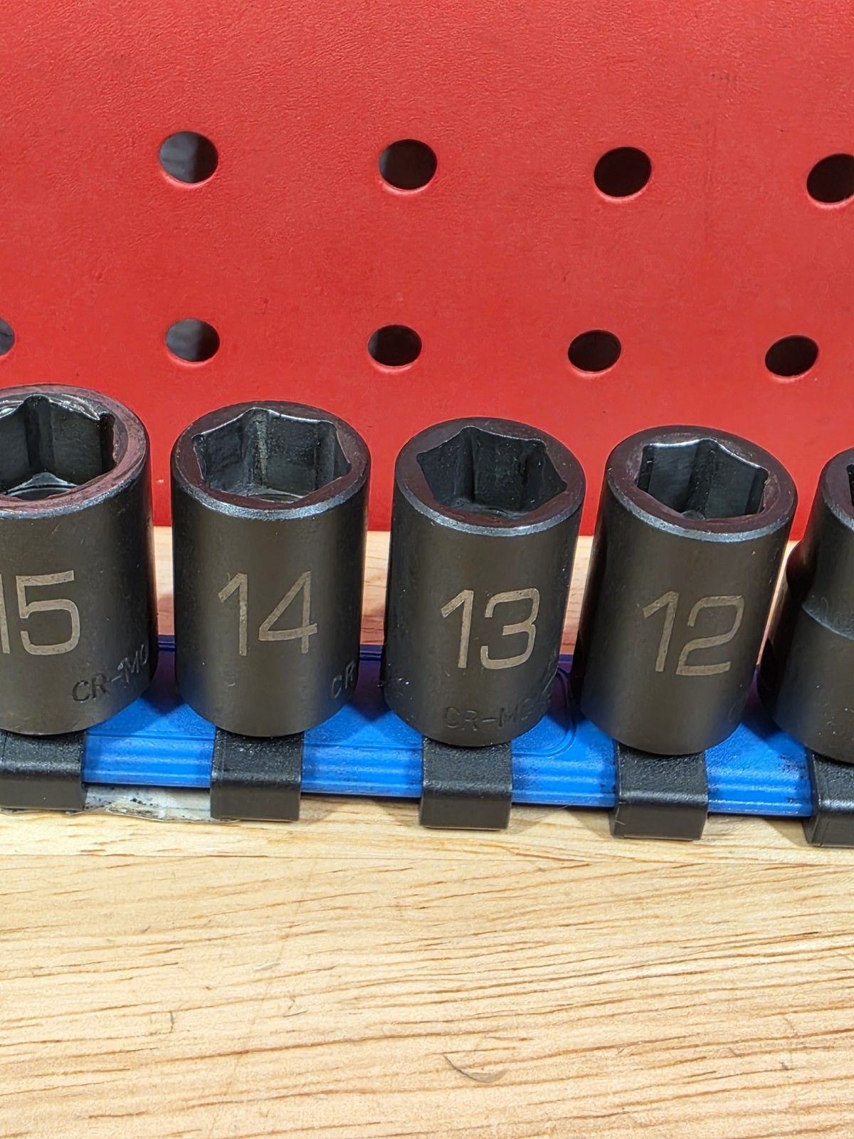 Matco Tools Adv SBPM136V 7-19mm 3/8″ Drive Shallow 6-Point Impact Socket Set