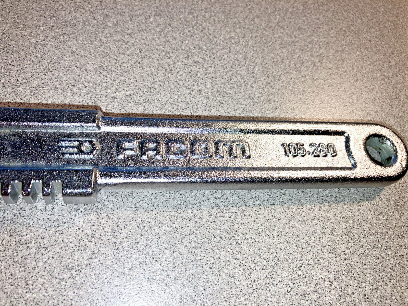 Facom Tools 105-280 Smooth Jaw Adjustble Wrench 3′ Opening