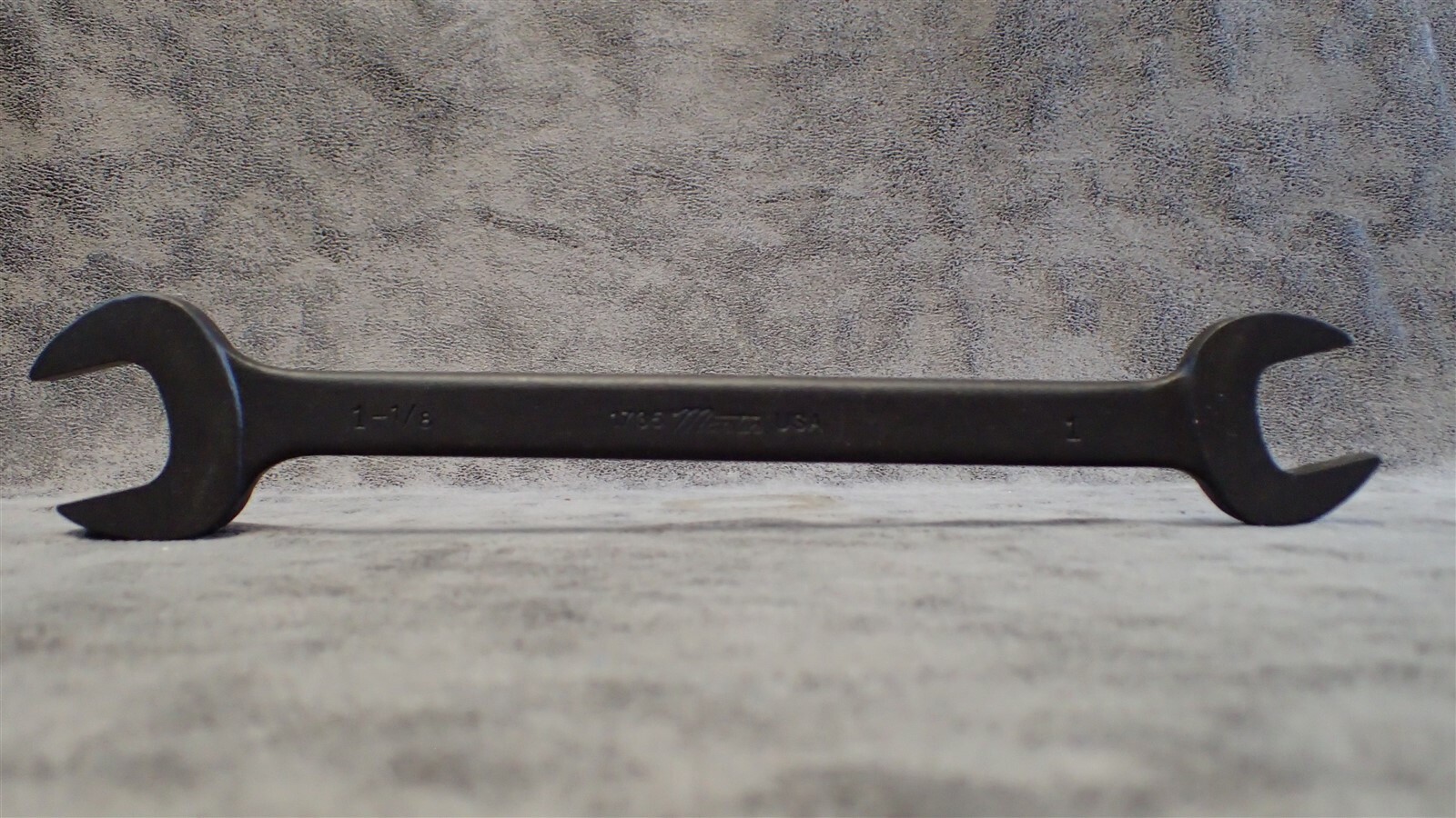 1735 MARTIN 1 x 1-1/8 x 12″ Industrial Black Double Head Open End Wrench BN124