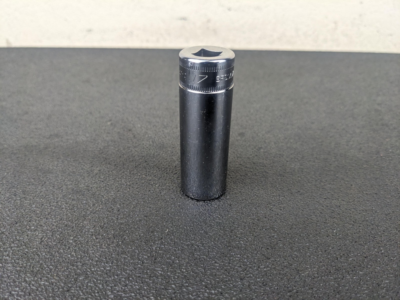 #av455 Snap-on Tools NEW 3/8″ Drive 17mm 6-point Deep Socket SFSM17