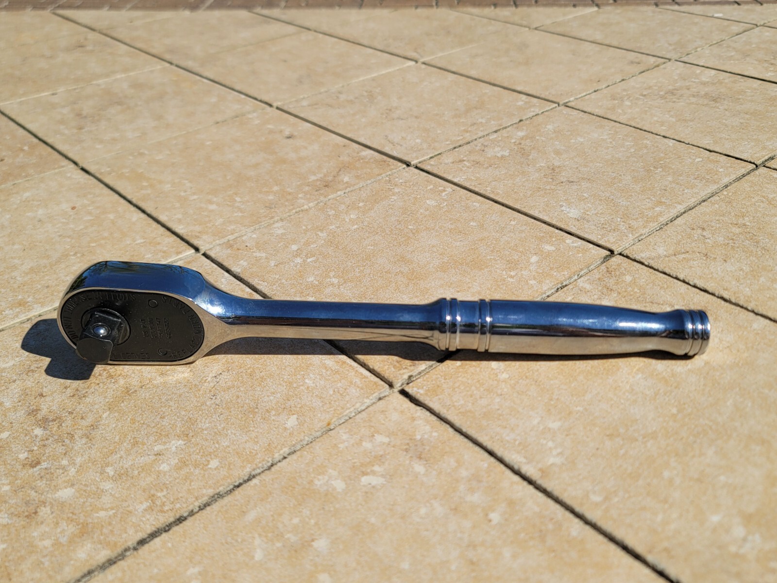 Snap-on Tools USA NEW STYLE 1/2″ Drive Fine 80 Tooth Chrome Handle Ratchet S80A