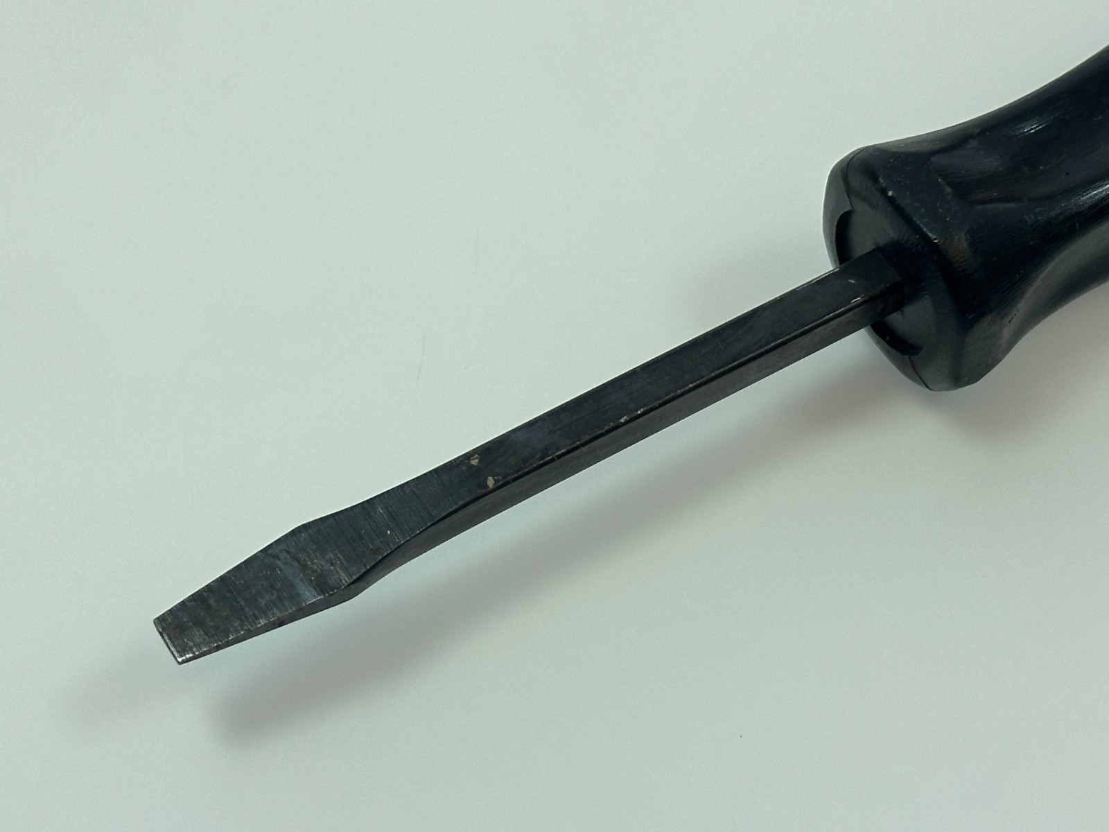 Snap On Tools USA GSDD44 Square Shank Industrial Heavy Duty Screwdriver, Black