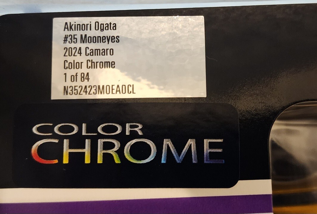 【Autographed】MOONEYES [Color Chrome] NASCAR Xfinity Camaro 1:24 scale