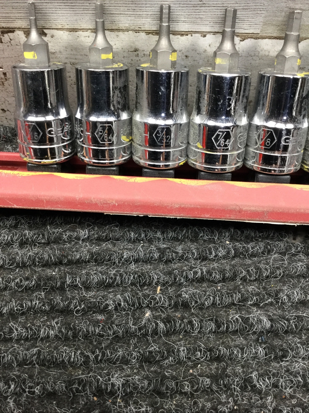 Used GearWrench 12 Pieces Drive Hex Bit Socket 3/8″ -1/16″
