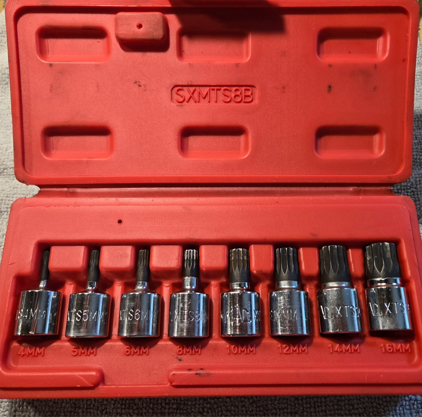 Mac Tools SXMTS8B 3/8″ Drive 8 pc Triple Square Driver Set, 4mm-16mm, Used