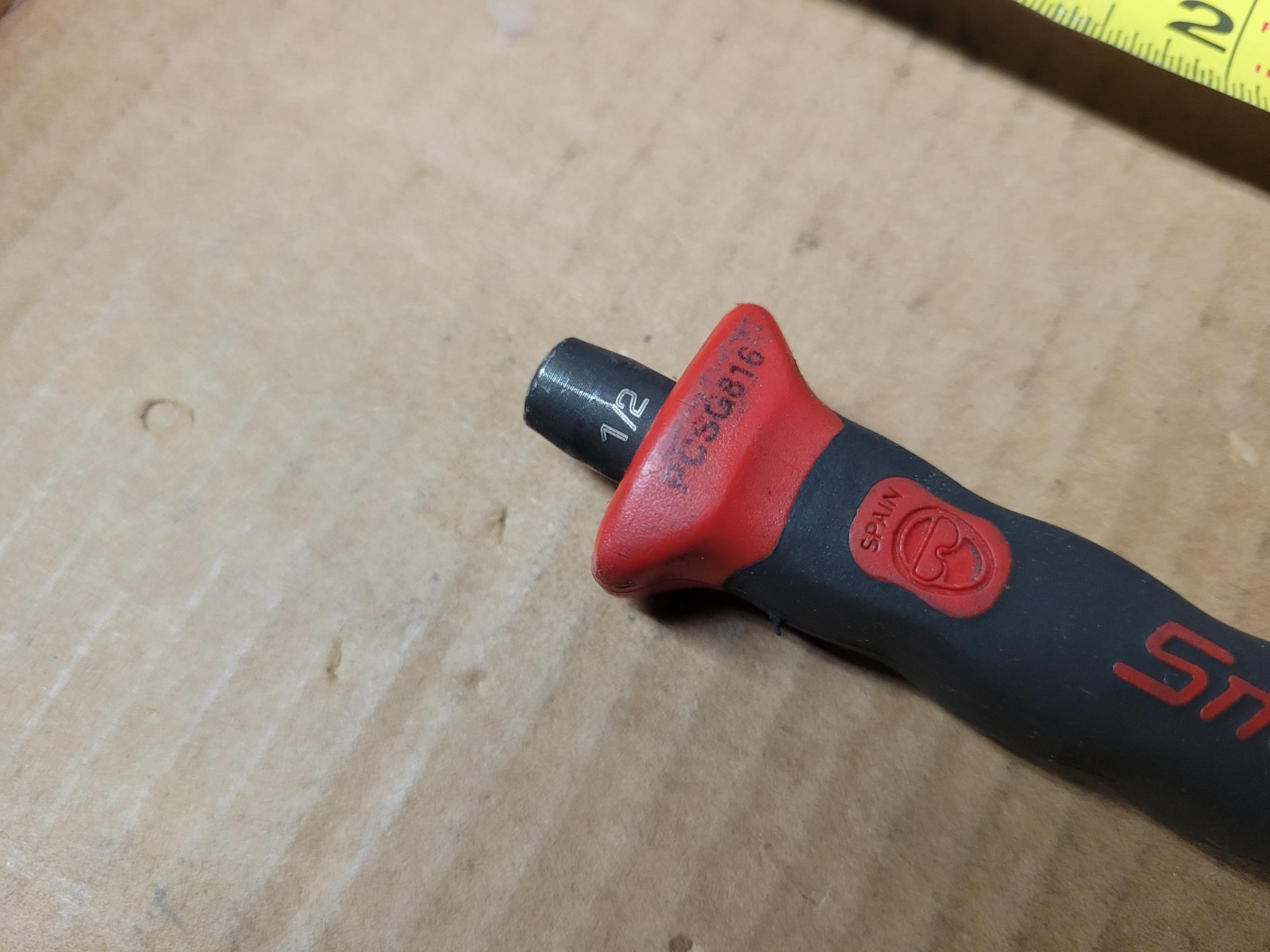 Snap On 1/2″ Flat Chisel With Red / Black Comfort Handle Grip No PCSG816
