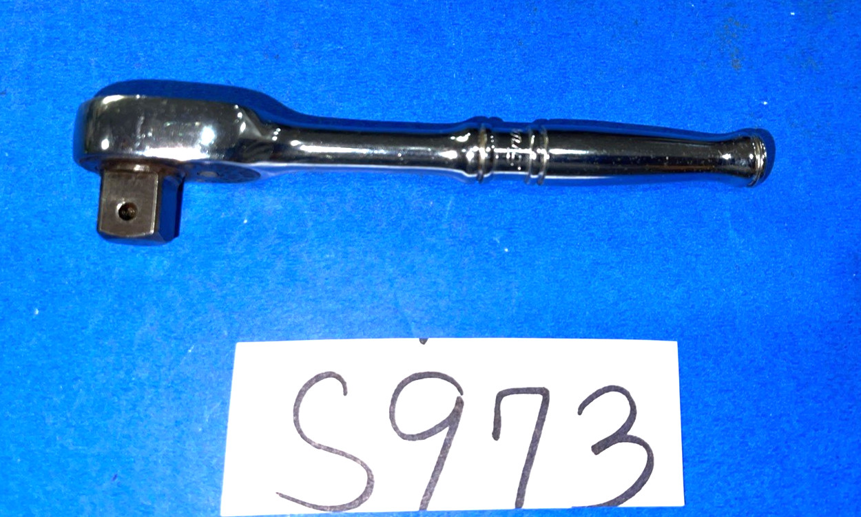 SNAP-ON TOOLS 3/8 DRIVE COMPACT HEAD RATCHET 4-3/8 INCHES LONG FM70A