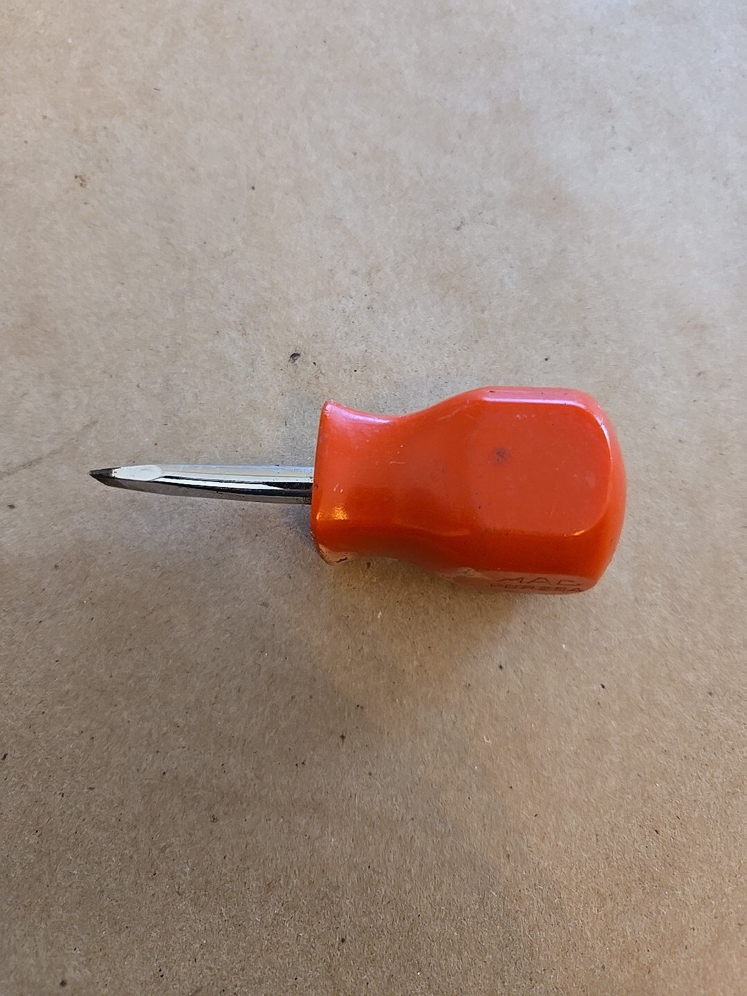 Mac Tools #2 Phillips 1/4″ Flat Tip Stubby Screwdrivers Red Handle P212XA PNR2SA