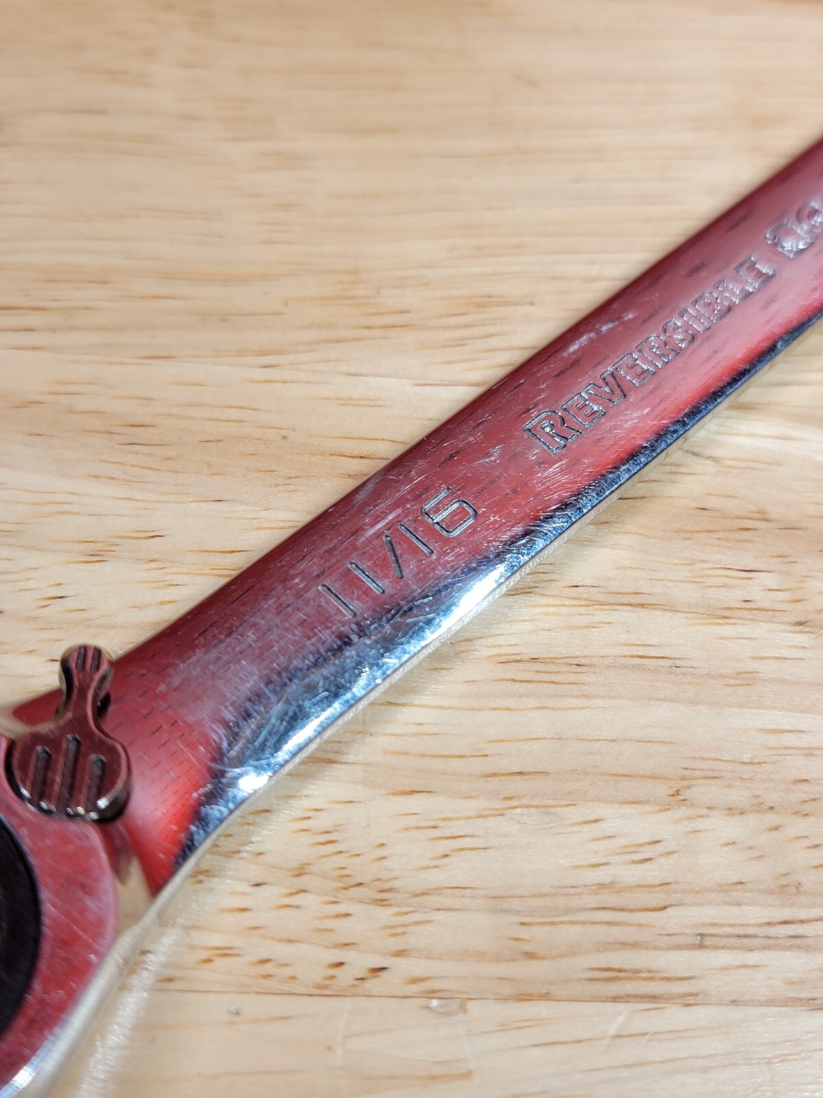 GearWrench Reversible 11/16″ SAE 12-Point Ratchet Wrench