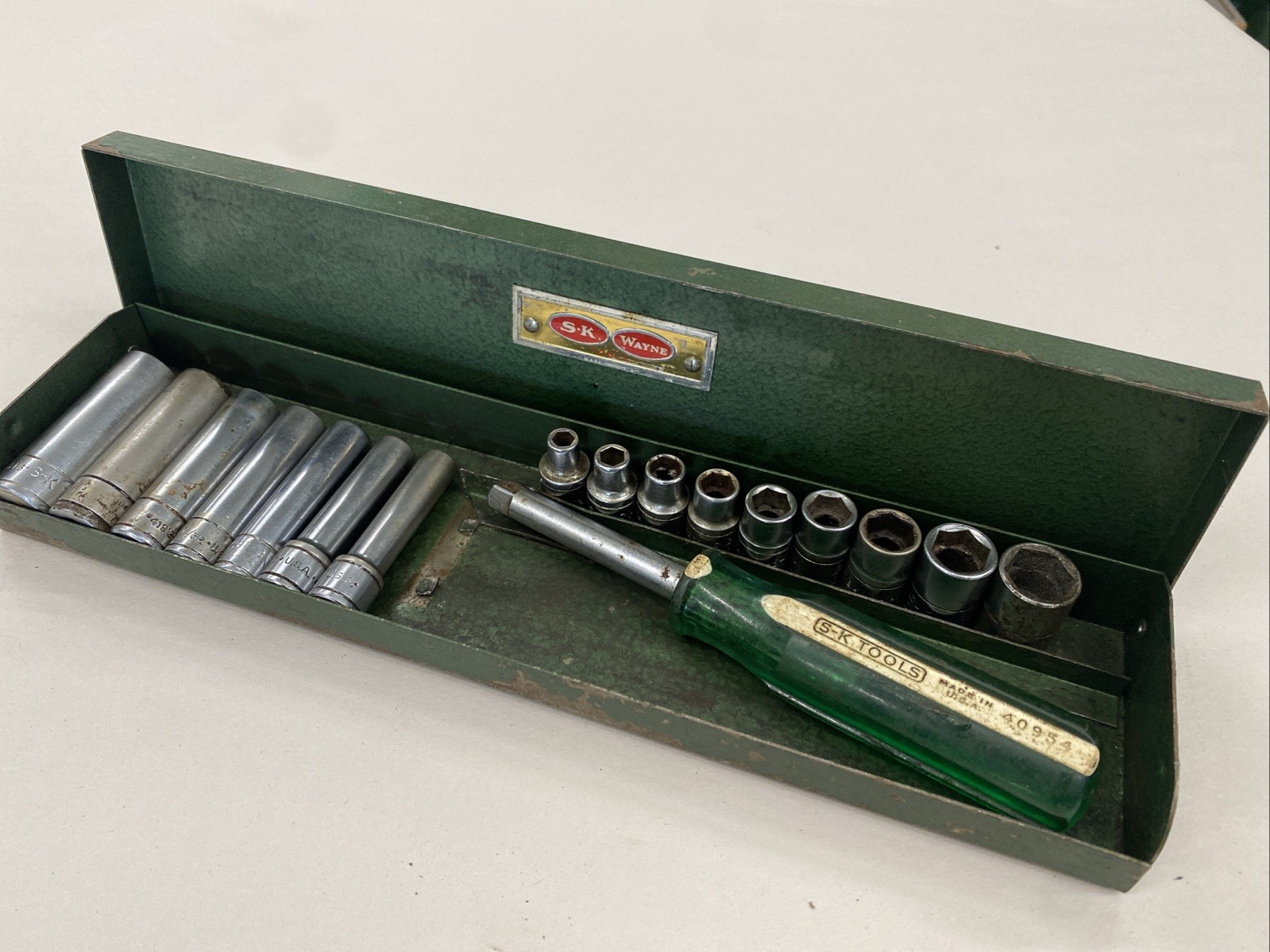 S-K USA Tools 1/4” Drive Socket Set Standard 17 Piece. Standard / Deep, M0862