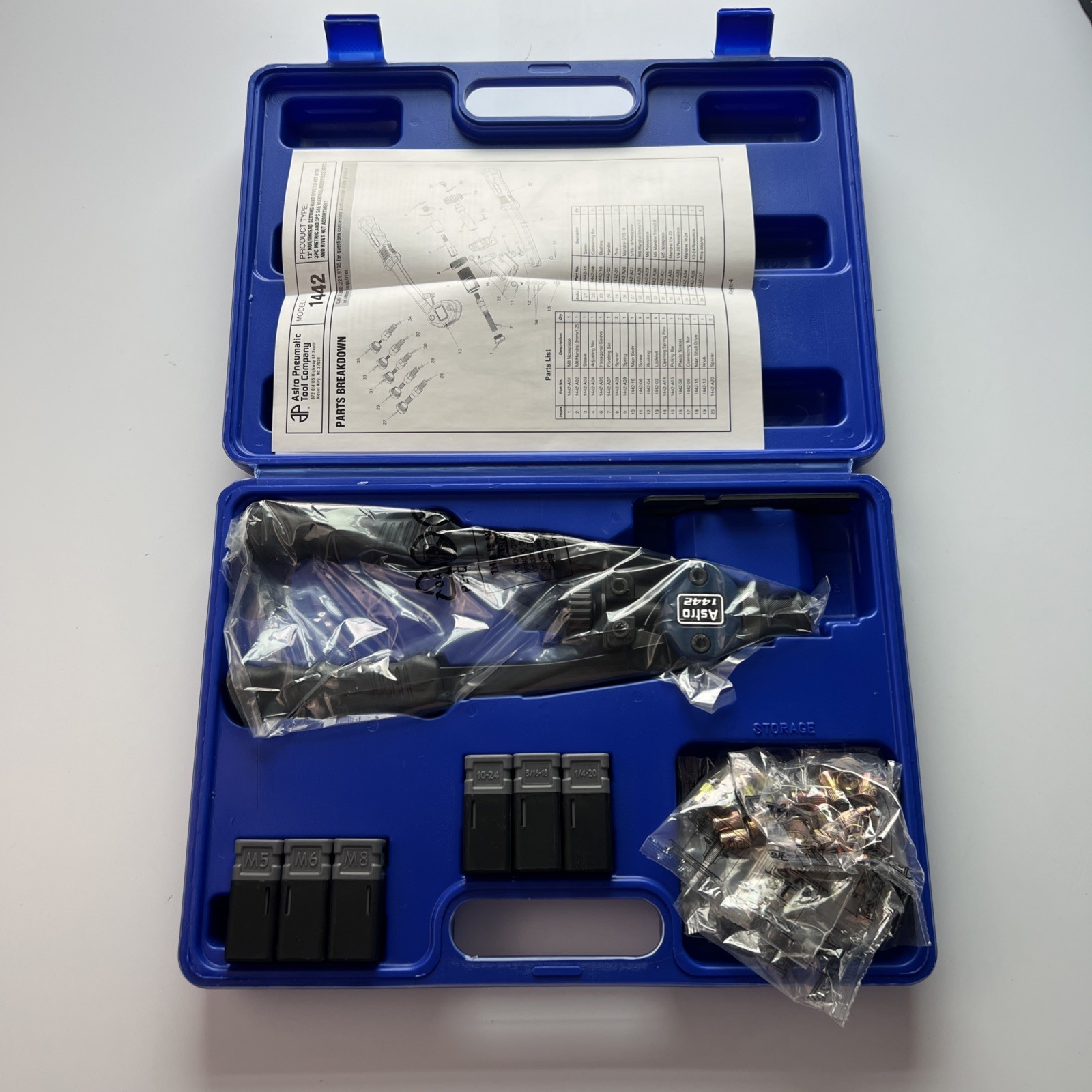 Astro Pneumatic Tool 1442 Nut/Thread Setting Hand Riveter Kit 13-Inch
