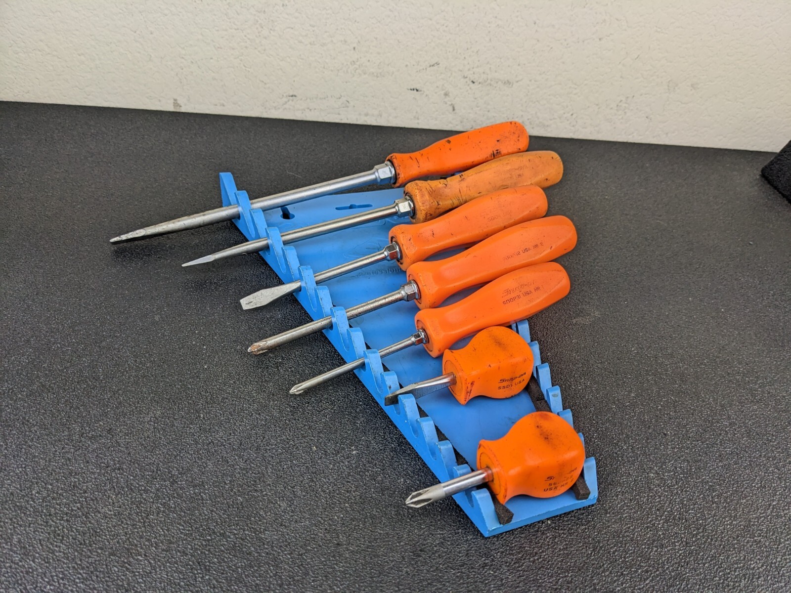 #bf627 Snap-On Tools HI-VIZ ORANGE 7 Piece Hard Handle Screwdriver Set