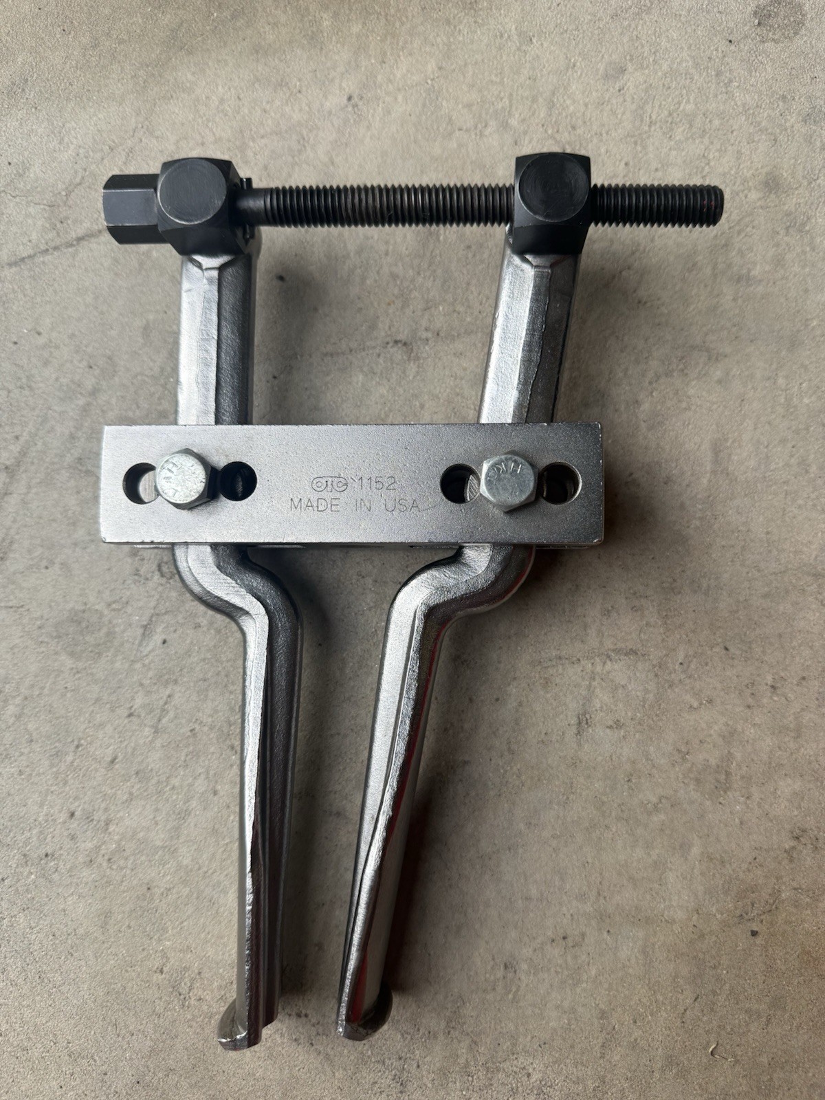 OTC 1152 2 Jaw Puller 1-1/2 To 6” Spread 4” Reach Bearing-Hub-Pulley Lot B