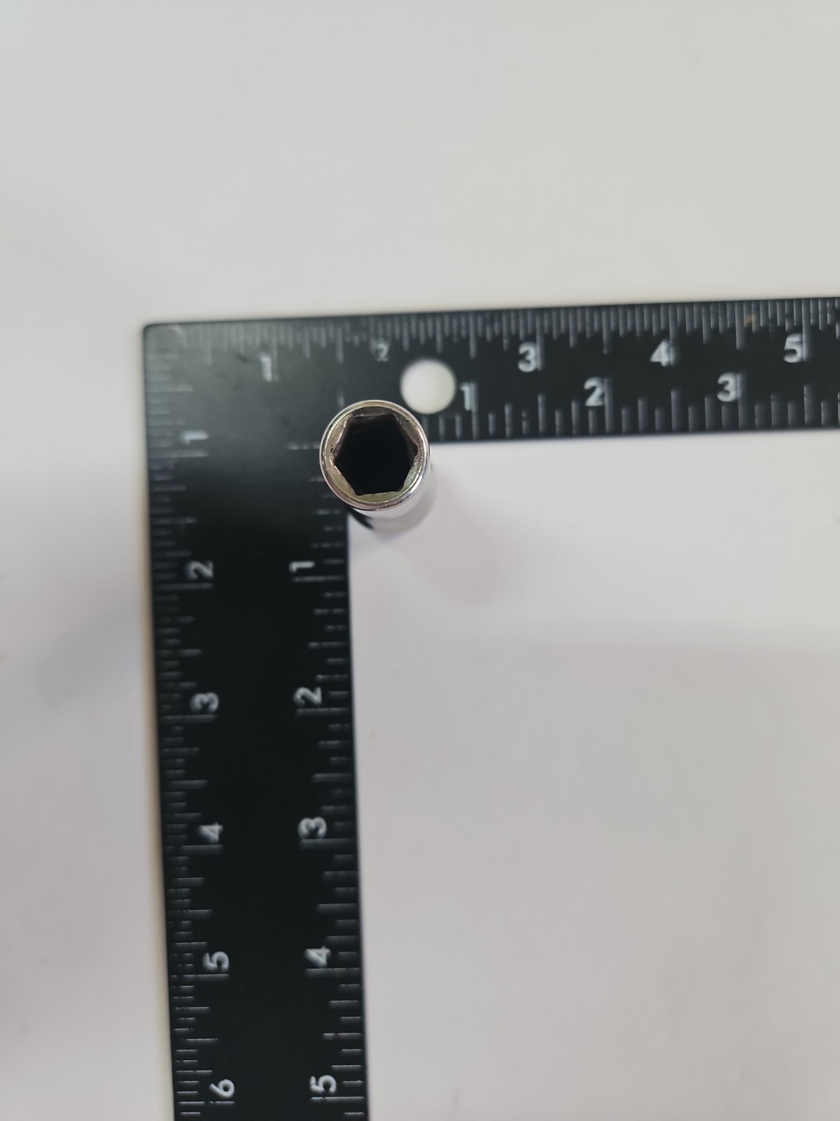 Snap-on Tools USA NEW 3/8″ Drive 3/8″ SAE DEEP 6 Point Chrome Socket SFS121