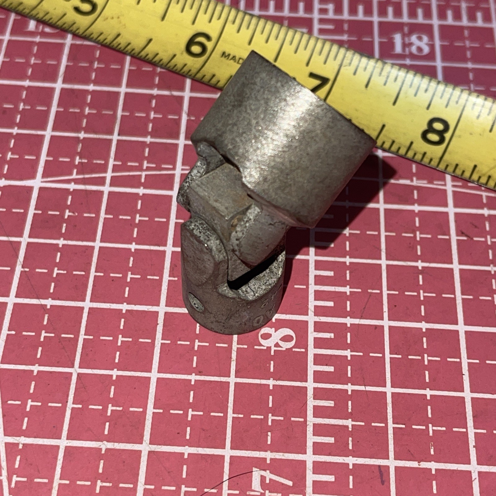 Vintage Wright USA MU56 11/16 In SAE 3/8 drive 12 Point Swivel Wobble socket
