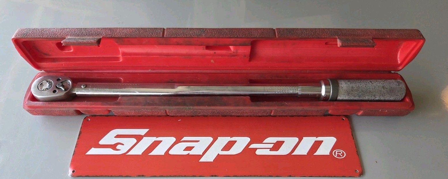 Snap On QJR3200B – 1/2″ Drive 30 To 200 ft lbs Click Style Torque Wrench W/ Case