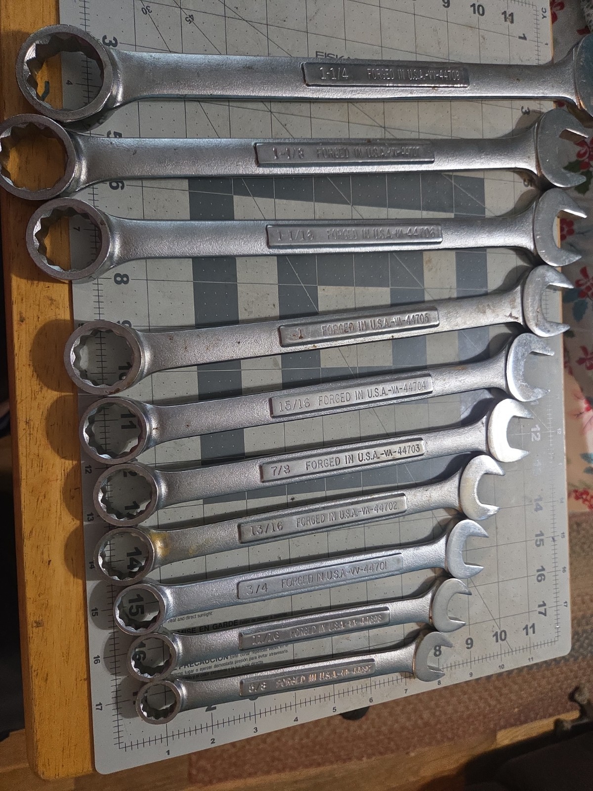 10 Pc Craftsman VV & VA Series 12-Point Combination Wrench Set 5/8″ To 1 1/4″