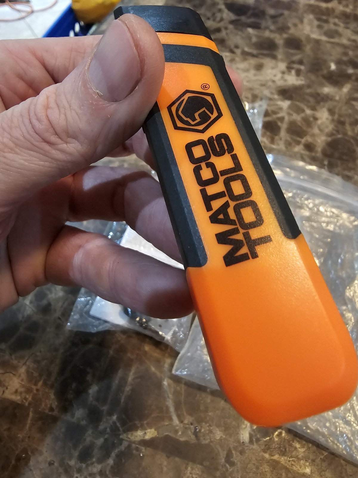 Matco Tools 600 Lumen ORANGE Rechargeable Neck Light MWL600 *** New Replacement