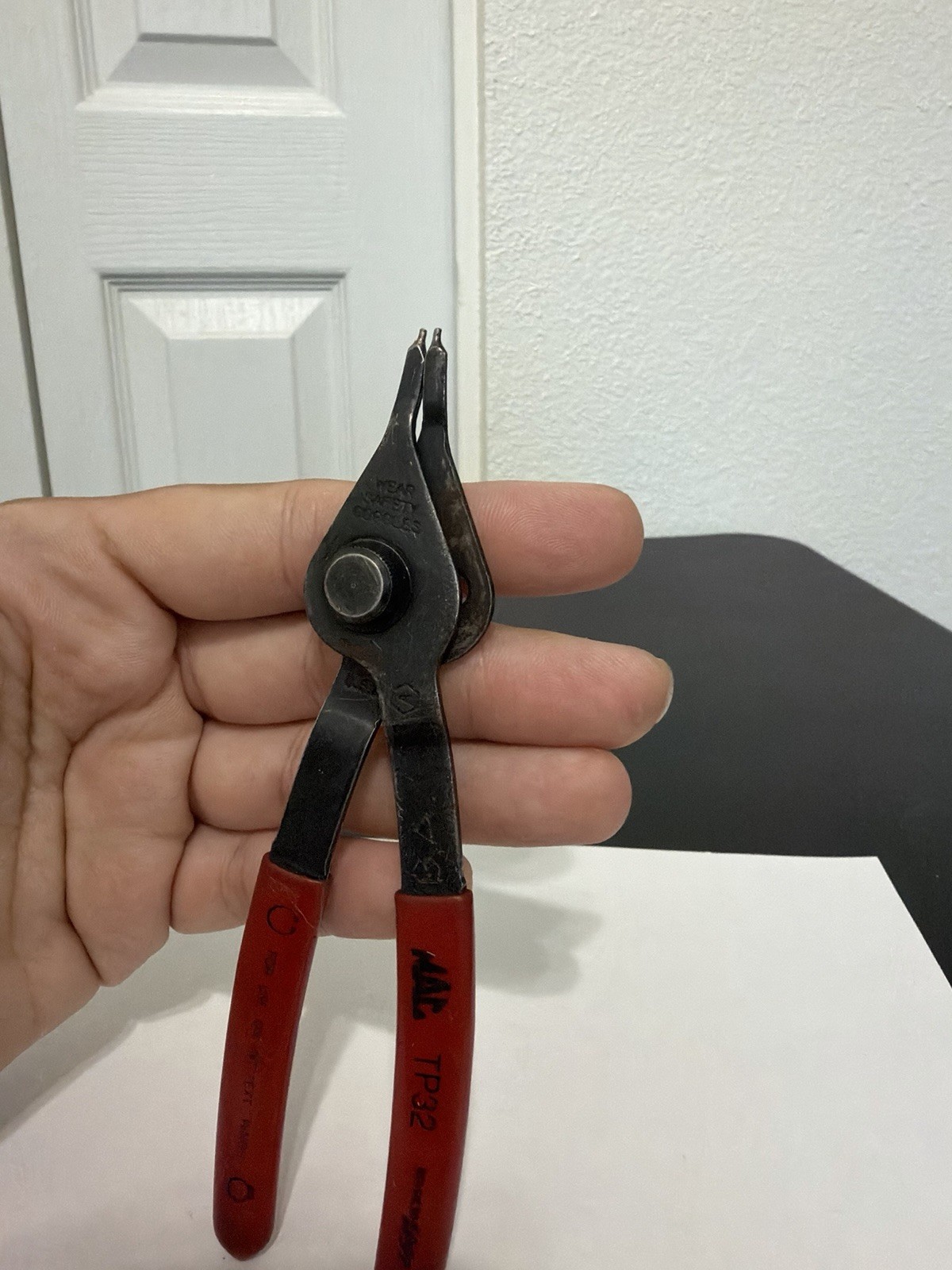 MAC TOOLS TP32, SNAP – RING PLIERS, 6″ LONG *REVERSIBLE*