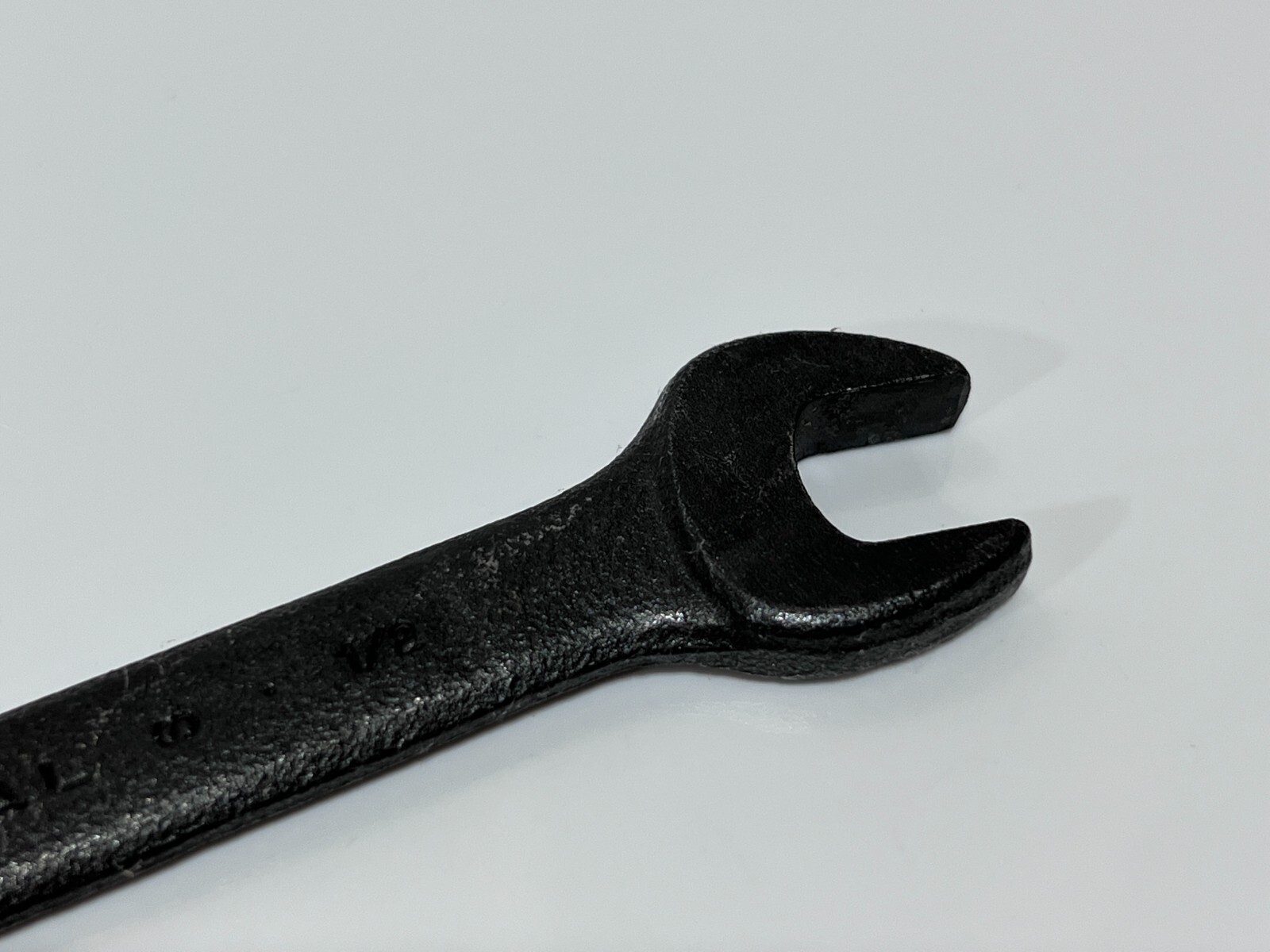 Proto PROFESSIONAL USA 3026B 9/16″ X 1/2″ SAE Double Open End Wrench, Black Ind.