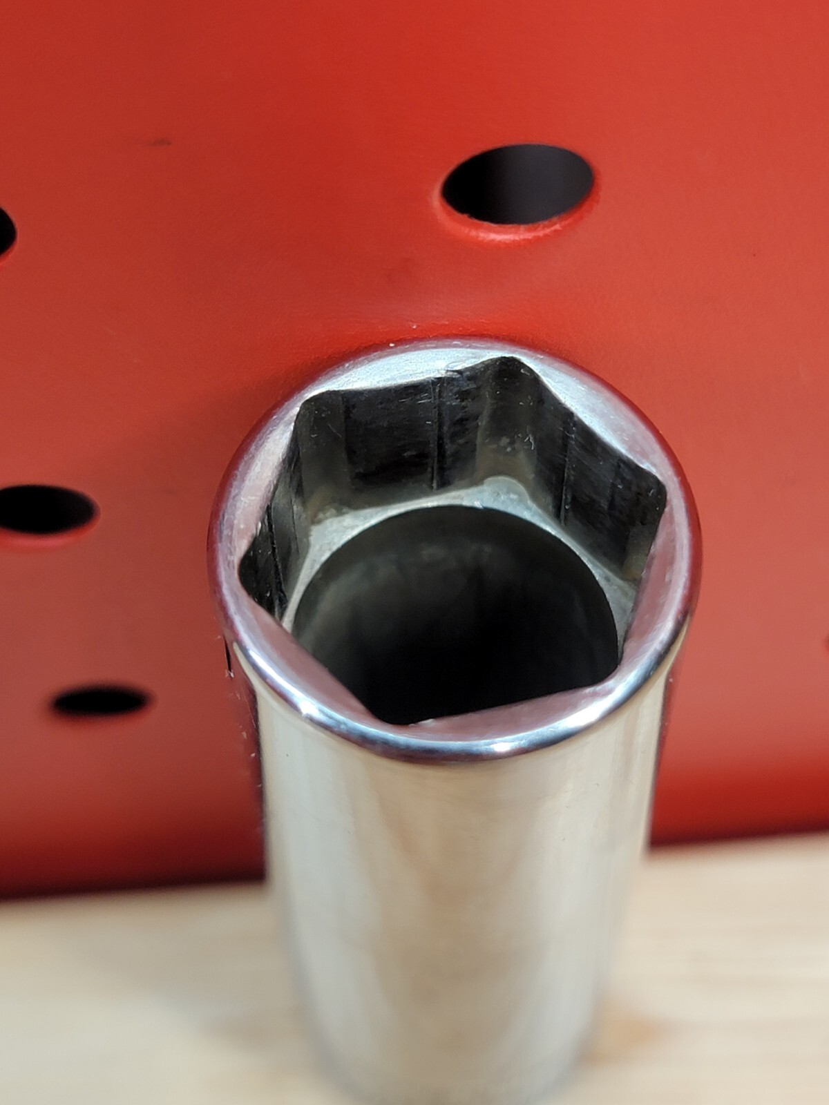 Snap-on Tools SFSM17 3/8″ Drive 17mm Metric 6-Point Deep Chrome Socket