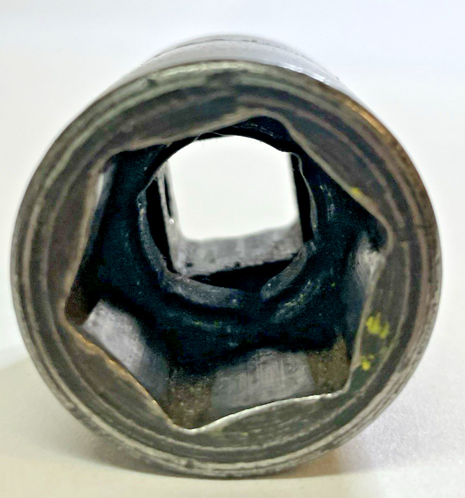 Snap-On IM260 1/2″ Drive 13/16″ Shallow 6 Point Impact Socket Made in USA
