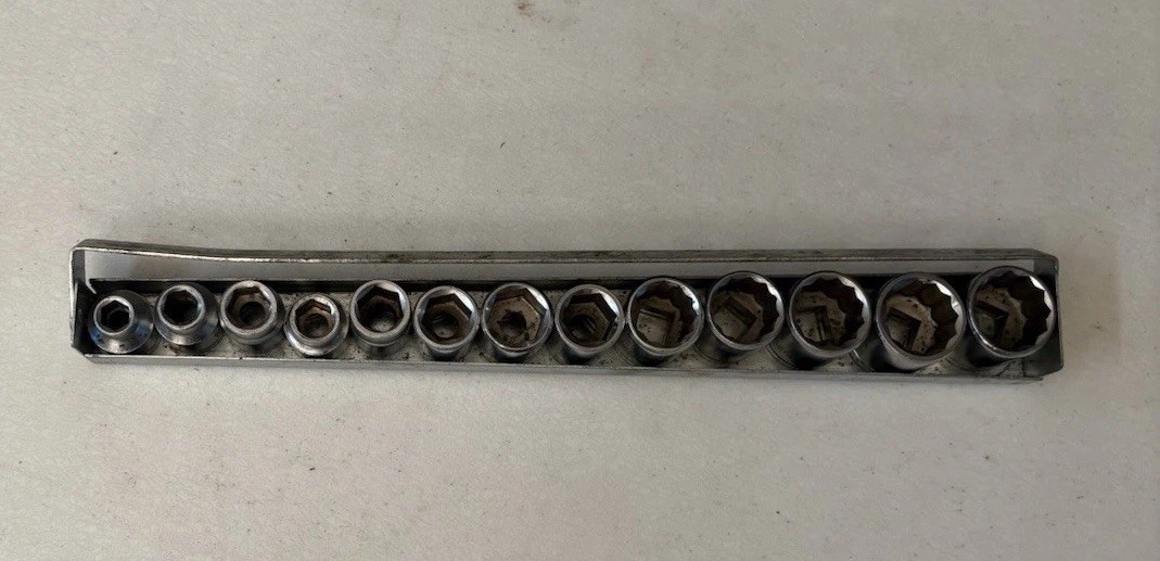 Vintage Truecraft 3/8” Drive Metric Socket Set 7mm-19mm