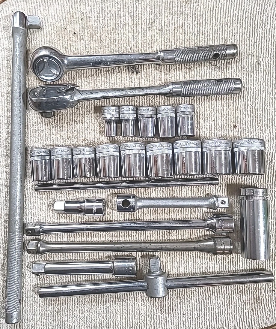 Indestro Super, 1/2″ Drive SAE 26pc Socket Set Tool Box Ext Ratchets BB, Tools