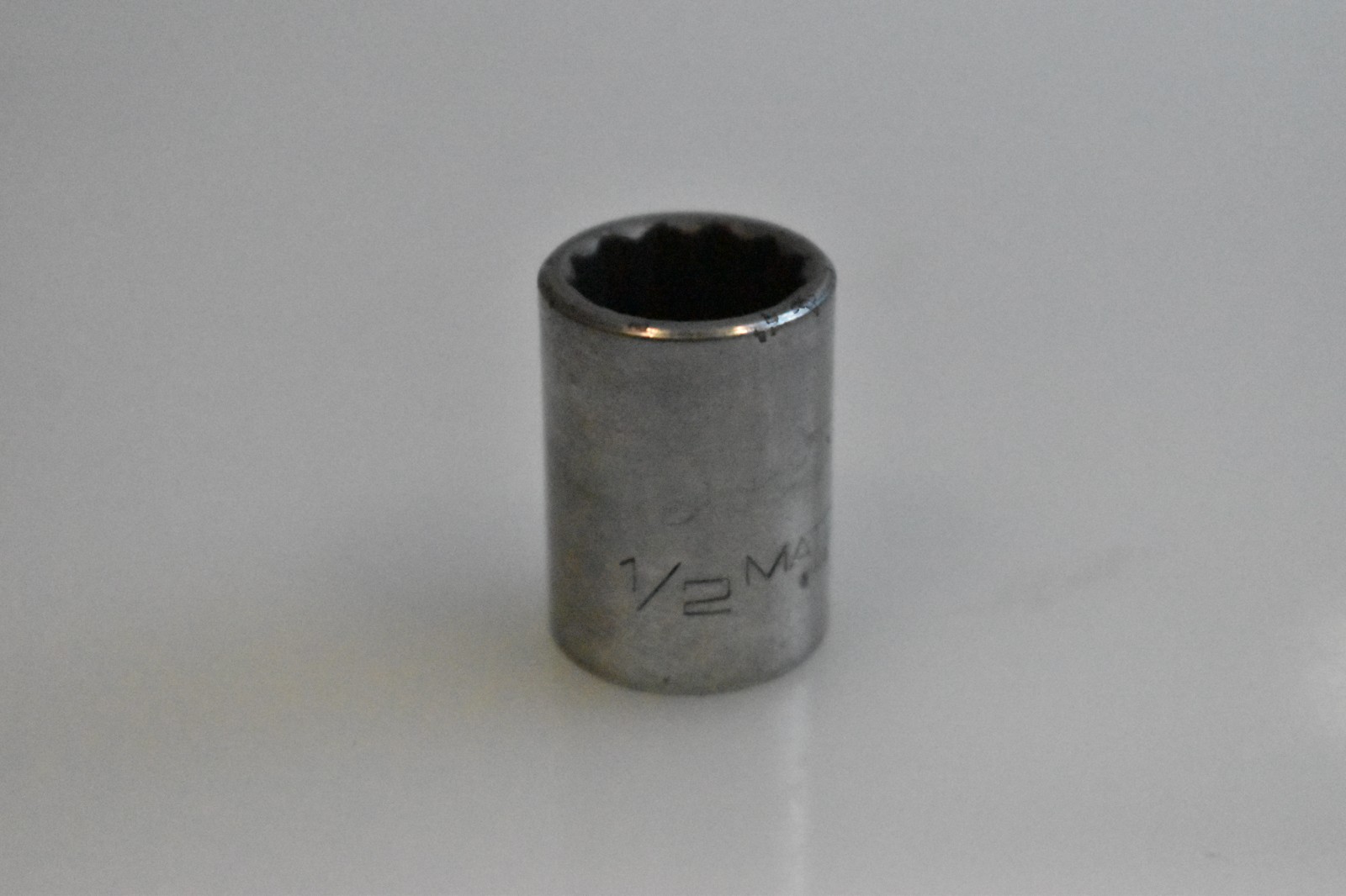 Matco Tools B162 1/2″ SAE Shallow Socket 3/8″ Drive 12 Point Chrome