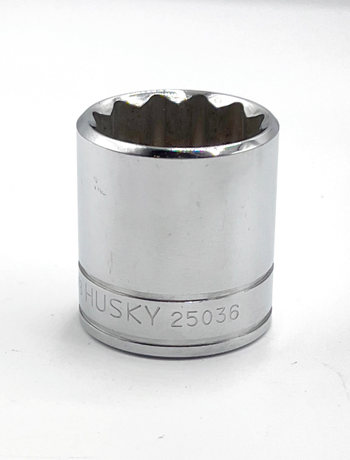 Husky 12-Point 1-1/8″ Shallow Socket 1/2» Drive 25036 – Made in USA