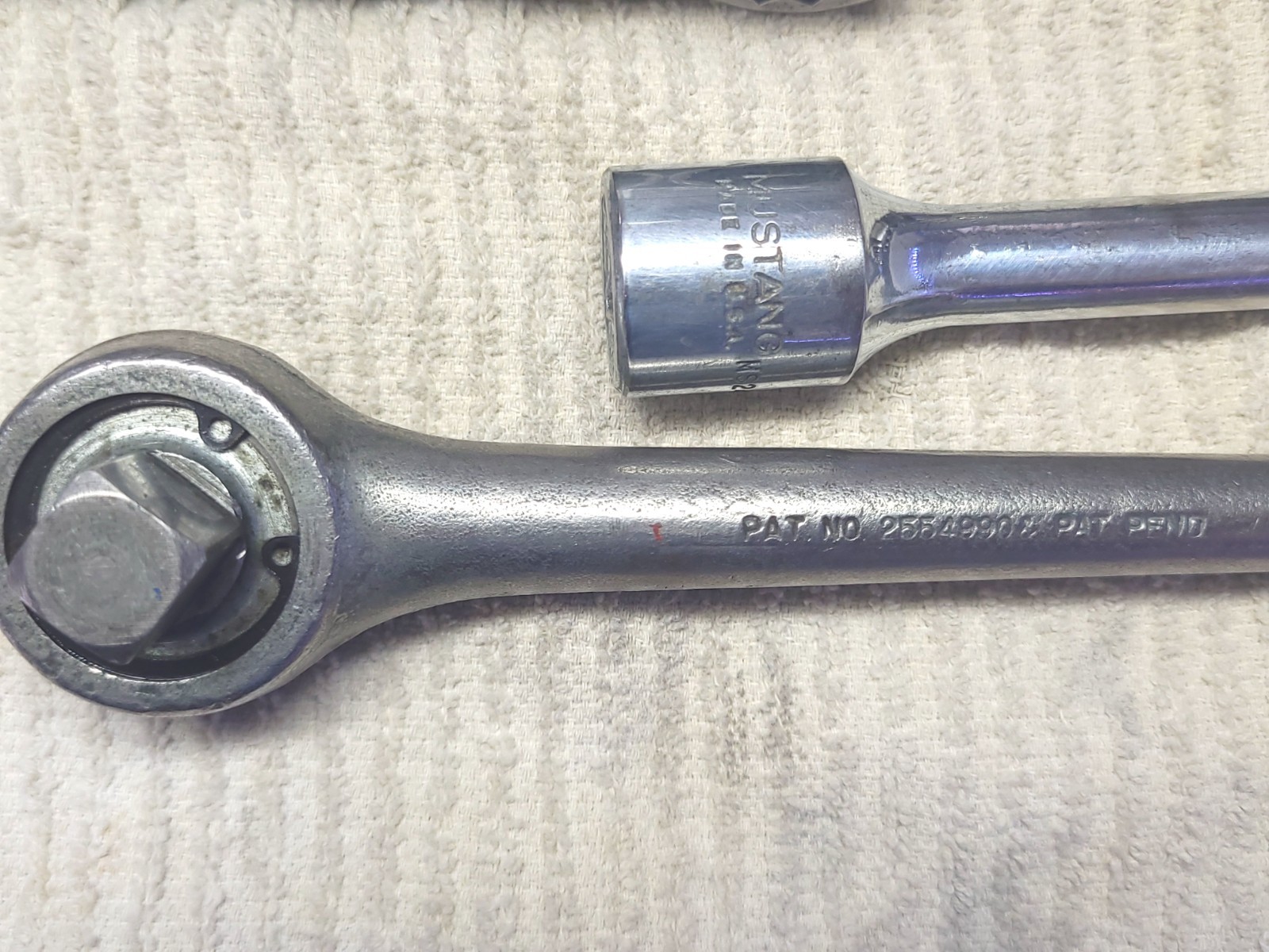 Huge Mustang New Britain Socket Set 1/2″ 3/8″ & 1/4″ Drive 31pc Buffed Nice!