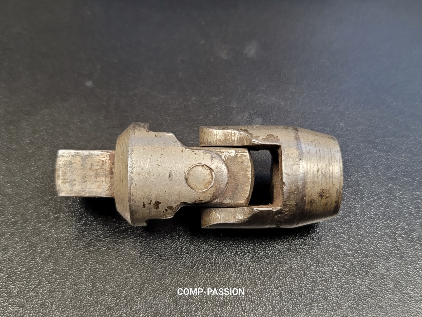 About 100 year old Rare Vintage Snap On Joint Swivel Adapter Socket 1/2″ DRIVE