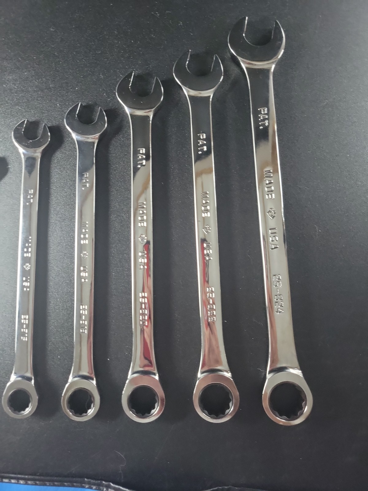 Armstrong Industrial Hand Tools 10 pc SAE, 1/4″- 3/4″, 12 Pt. Wrench Set Kit