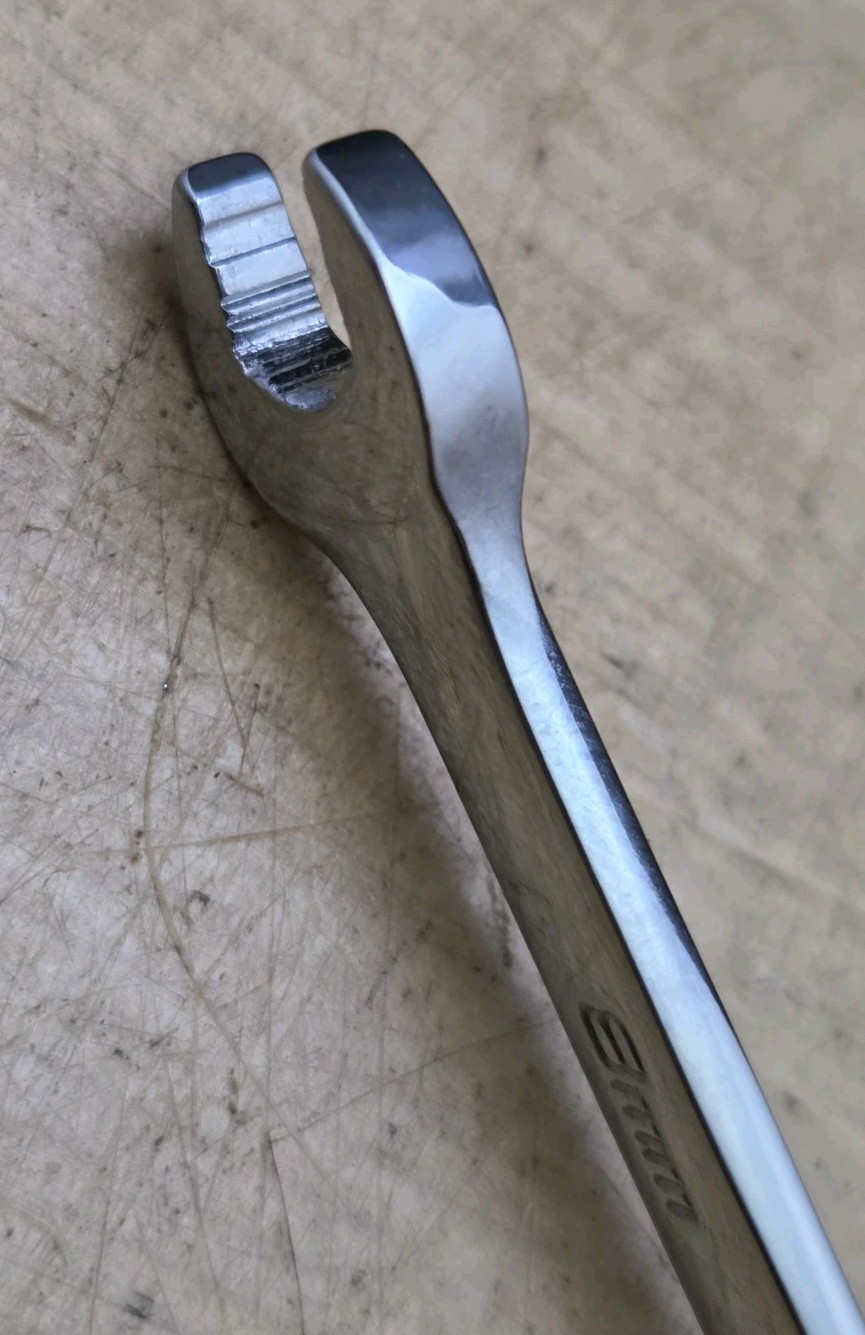 New Snap On SOEXM8- 8mm Flank Drive Plus 12Pt Standard Handle Combination Wrench