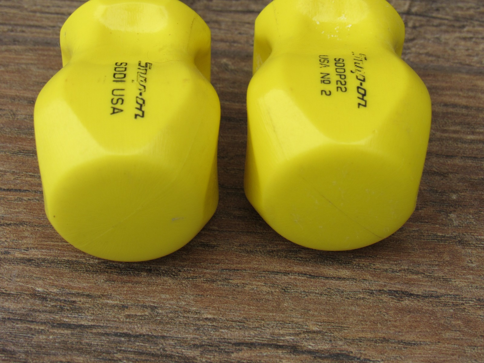 SNAP ON SDD1 FLAT TIP SDDP22 # 2 PHILLIPS STUBBY YELLOW HANDLE SCREWDRIVER SET 2