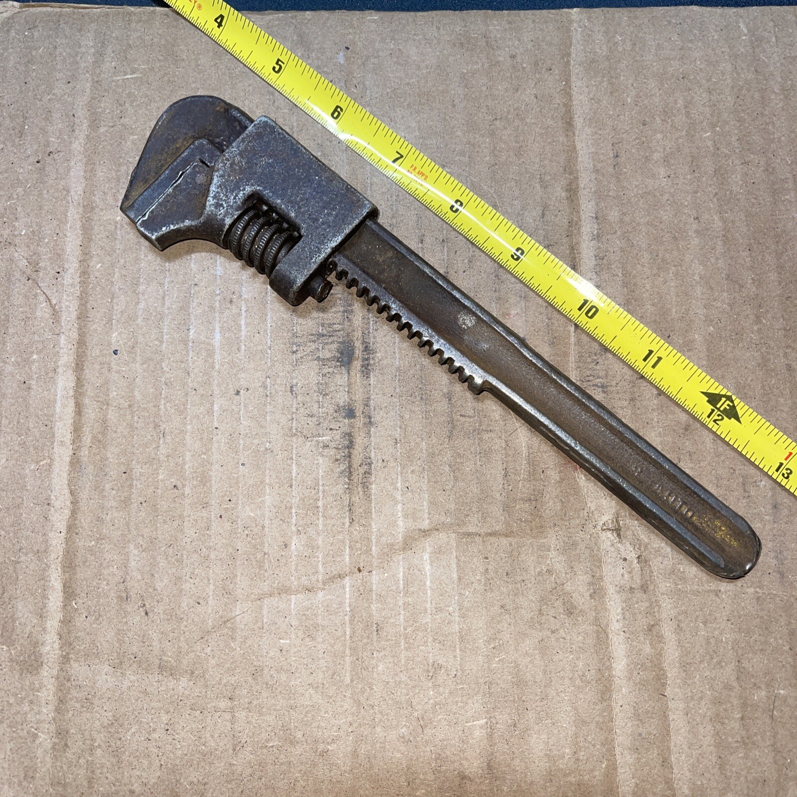 Vintage 9 In AUTO Adjustable Pipe Wrench 9″ Made In USA 9in Antique