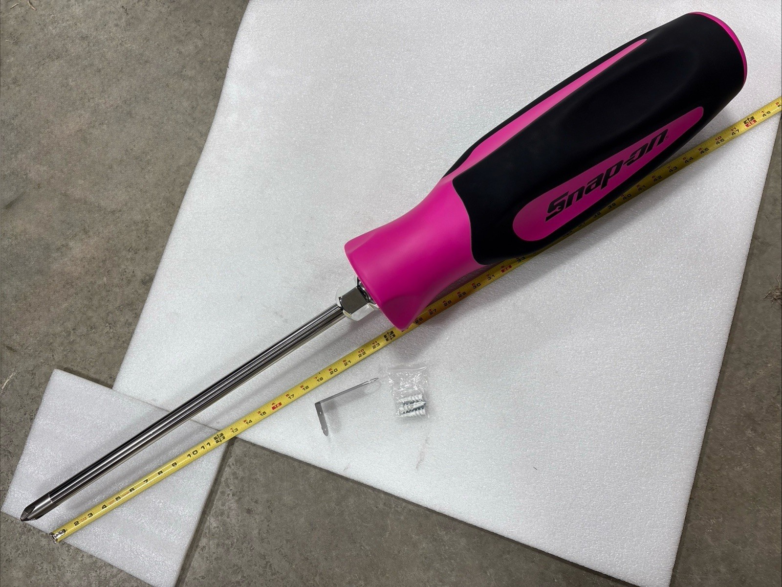 New Snap On Wall Hanging Pink Phillips Screwdriver PHIL50WL-P