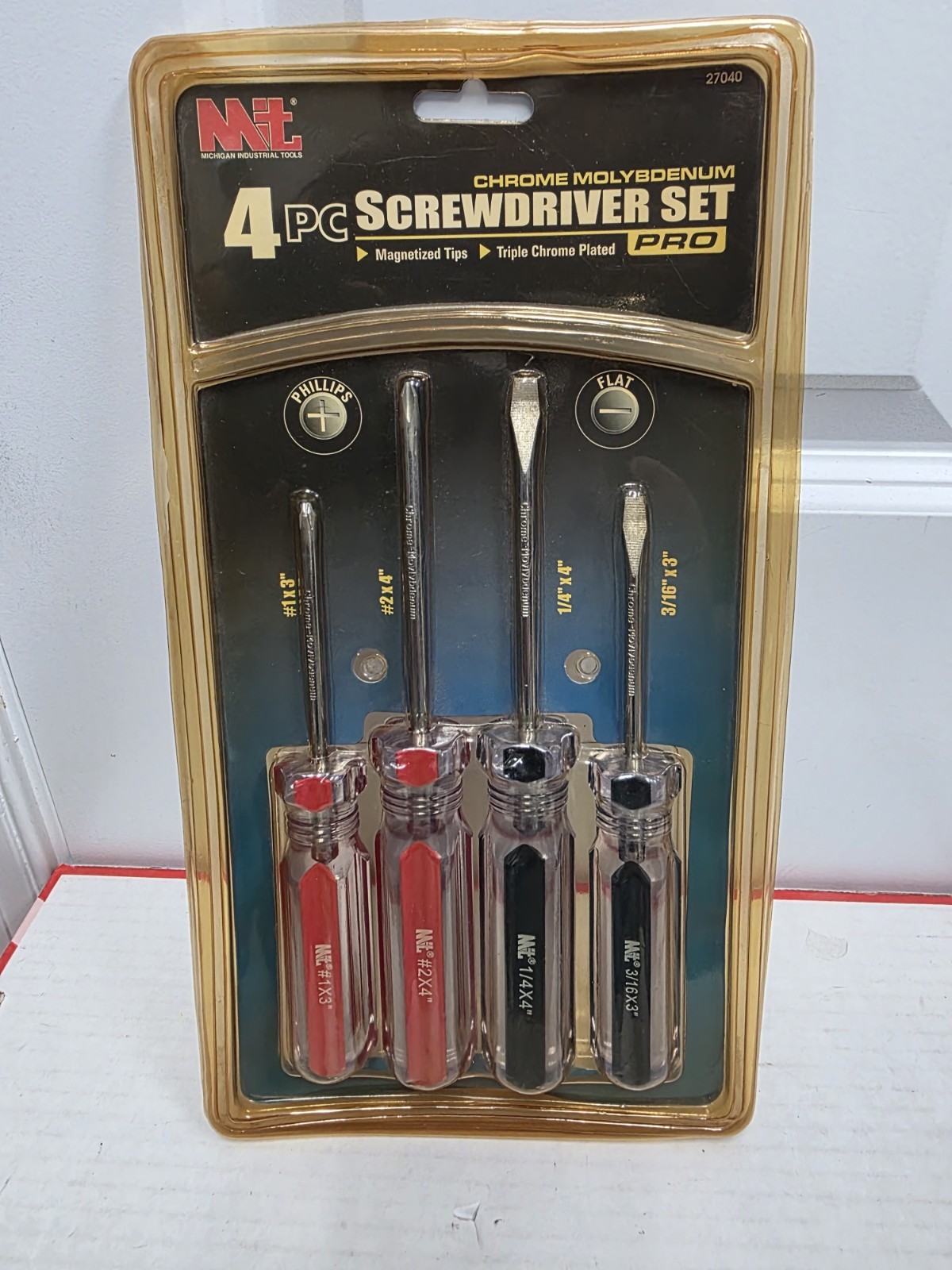 MIT Michigan Industrial Tools- 4 Piece Screwdriver Set – Chrome Molybdenum