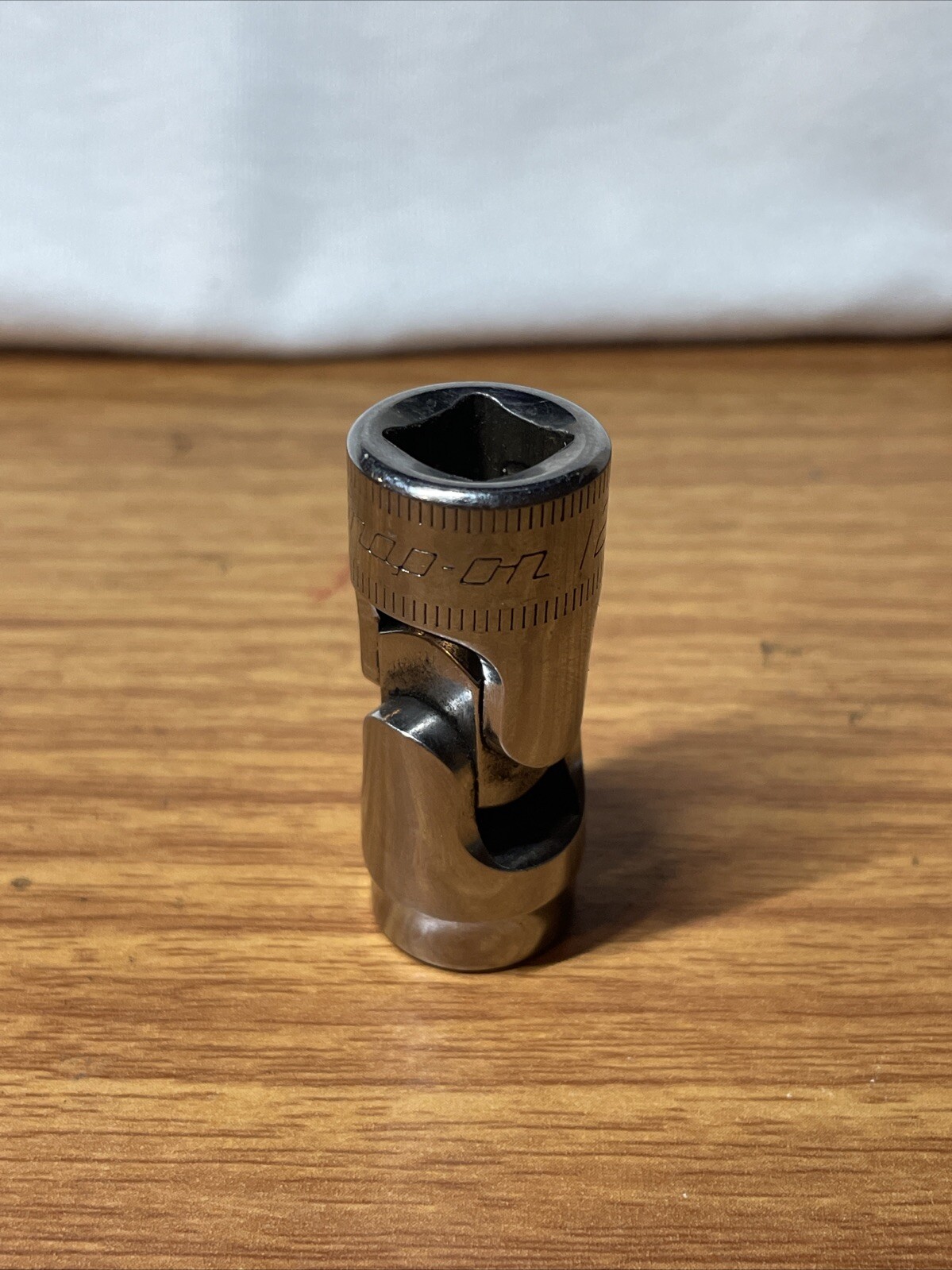Snap On 3/8″ Drive 12mm Metric Shallow 6pt Swivel Socket FSUM12A USA NEW