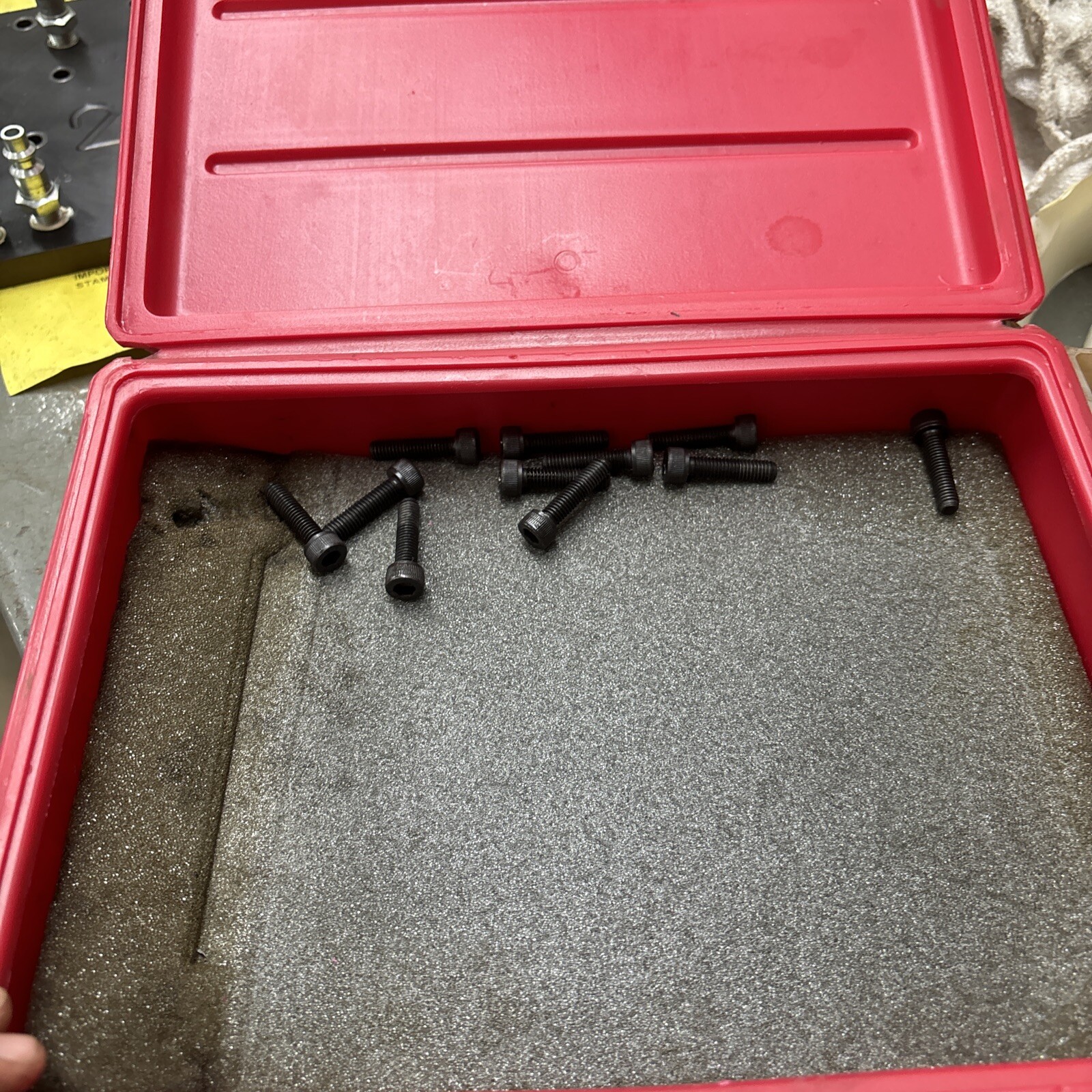 US9208/1 CASE and US9208/2 Leakdown Test Plate. SEE PICTURES!!