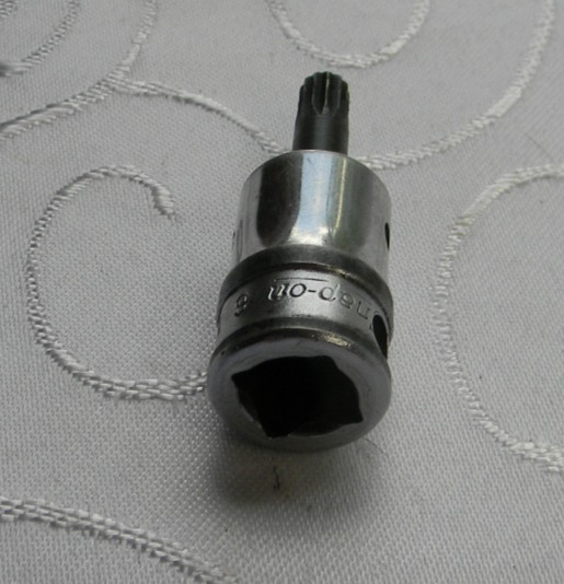 SNAP-ON 3/8″ DRIVE 6MM METRIC STANDARD TRIPLE SQUARE BIT SOCKET #FTSM6A USA