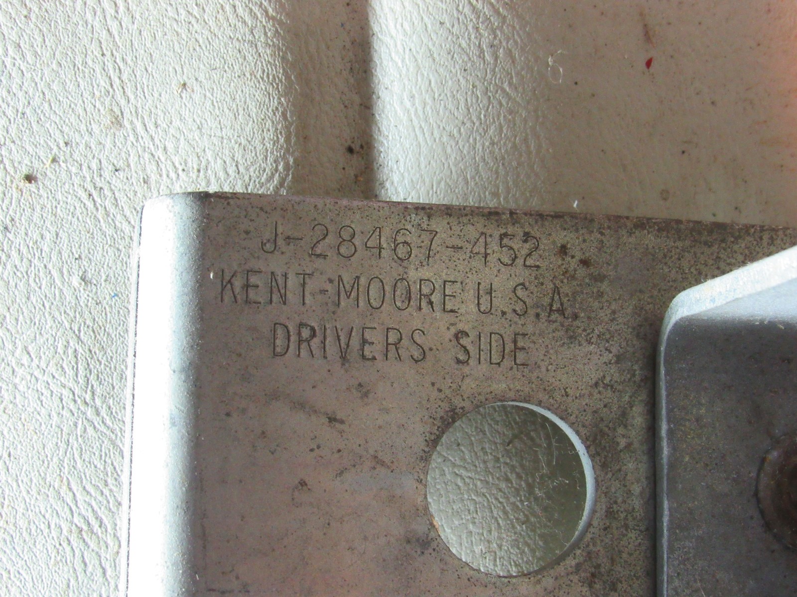 Kent Moore Drivers Side Support Fixture Adapter J28467-452